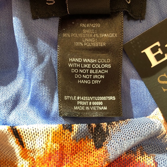 💼 En Focus Floral Fit and Flare Net Dress - Picture 8 of 8